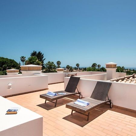 Beautiful Two Bedroom Apartment With Roof Terrace 카르보에이루 외부 사진