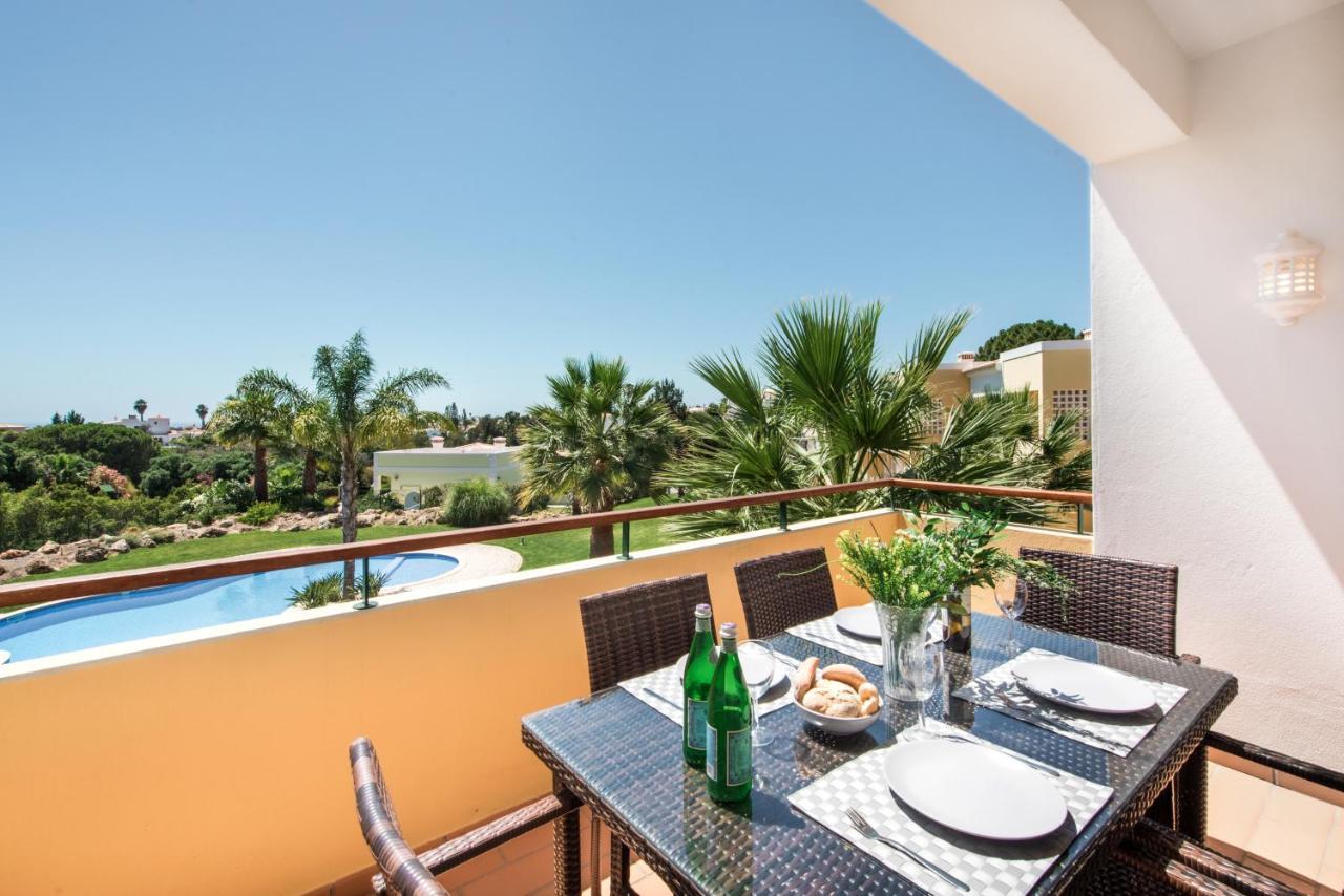 Beautiful Two Bedroom Apartment With Roof Terrace 카르보에이루 외부 사진