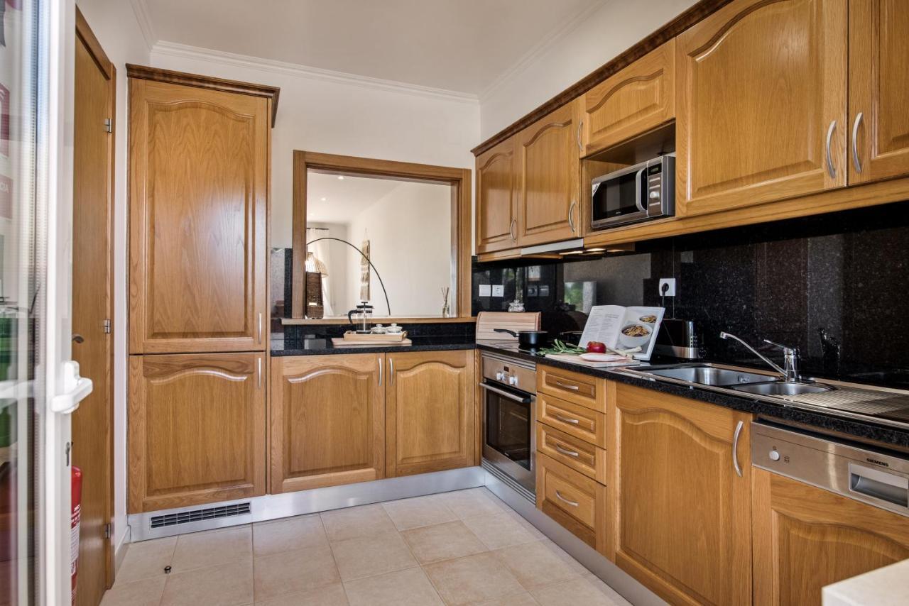 Beautiful Two Bedroom Apartment With Roof Terrace 카르보에이루 외부 사진