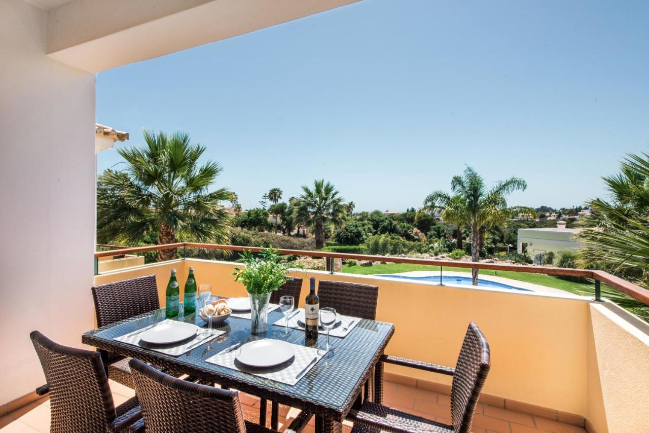 Beautiful Two Bedroom Apartment With Roof Terrace 카르보에이루 외부 사진